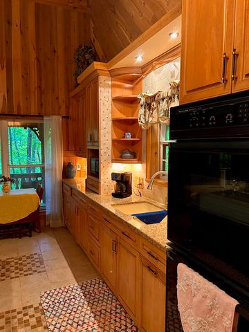 180 Greasy Creek Road, West Liberty, KY 41472