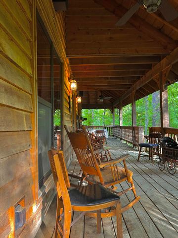 180 Greasy Creek Road, West Liberty, KY 41472