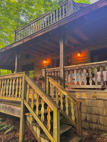 180 Greasy Creek Road, West Liberty, KY 41472