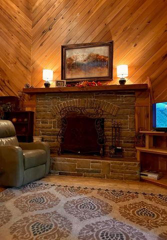 180 Greasy Creek Road, West Liberty, KY 41472