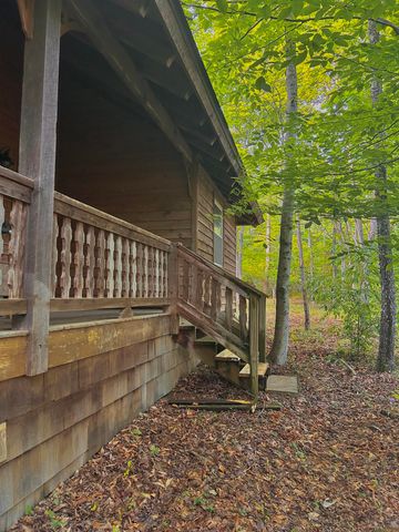 180 Greasy Creek Road, West Liberty, KY 41472