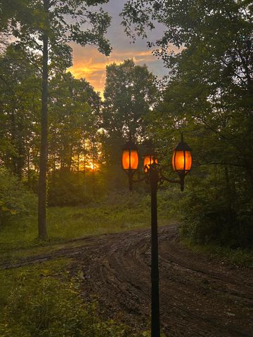 180 Greasy Creek Road, West Liberty, KY 41472