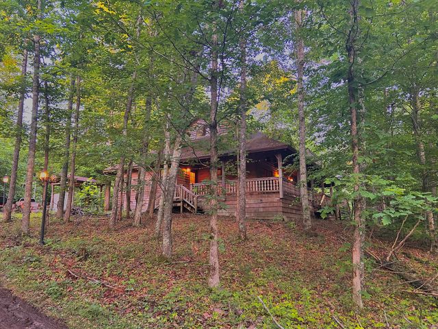 180 Greasy Creek Road, West Liberty, KY 41472