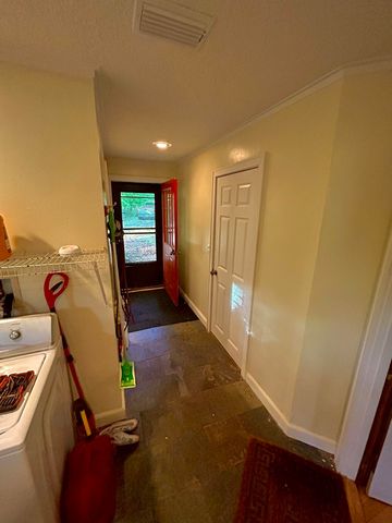 180 Greasy Creek Road, West Liberty, KY 41472