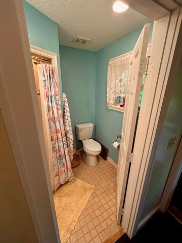 180 Greasy Creek Road, West Liberty, KY 41472