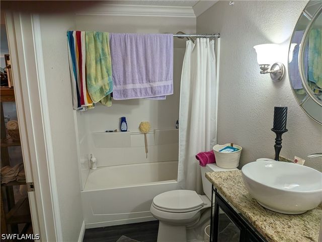 17191 Frank RD, Alva, FL 33920