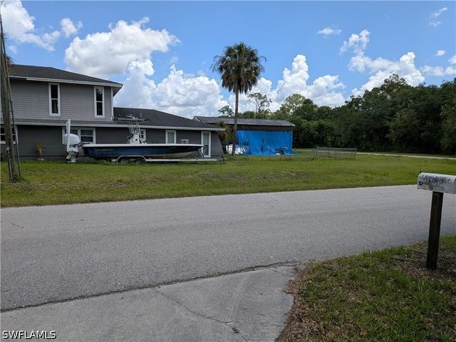 17191 Frank RD, Alva, FL 33920