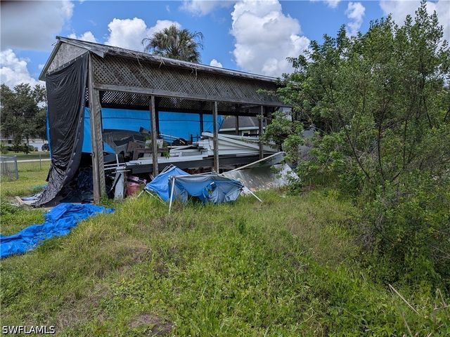 17191 Frank RD, Alva, FL 33920