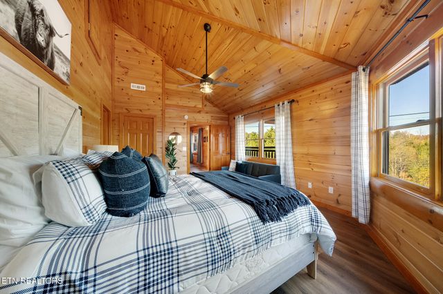 2081 Kerr Rd, Sevierville, TN 37876