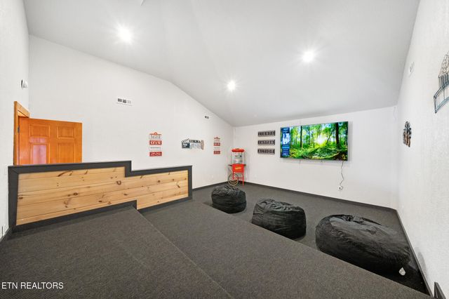 2081 Kerr Rd, Sevierville, TN 37876