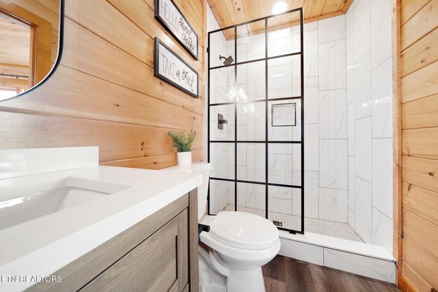 2081 Kerr Rd, Sevierville, TN 37876