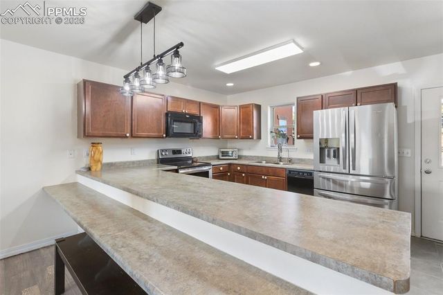 850 Forest Edge Road, Woodland Park, CO 80863