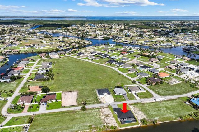 1925 NW 34th Place, Cape Coral, FL 33993