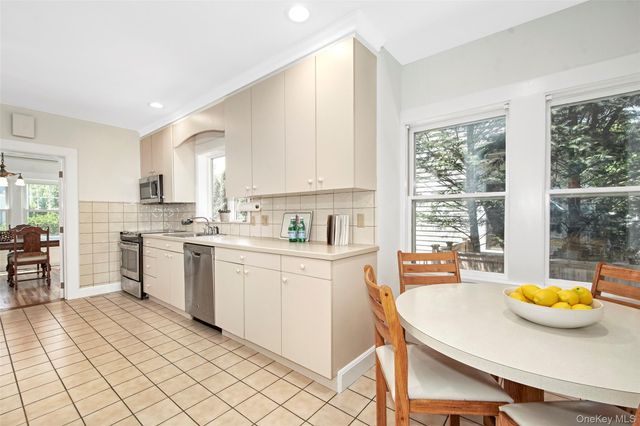 42 Oakwood Avenue, Rye, NY 10580