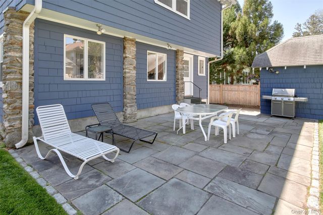 42 Oakwood Avenue, Rye, NY 10580