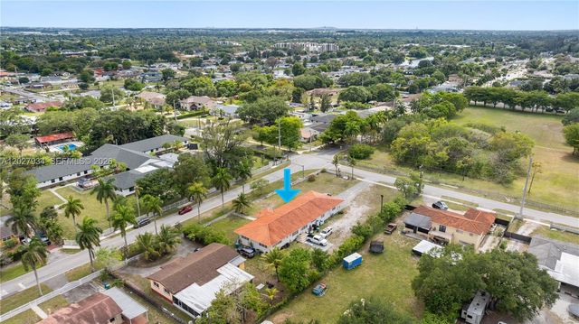 1895 NW 175th St, Miami Gardens, FL 33056