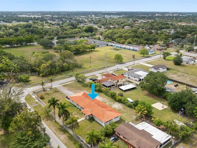 1895 NW 175th St, Miami Gardens, FL 33056