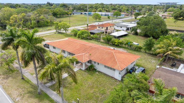 1895 NW 175th St, Miami Gardens, FL 33056