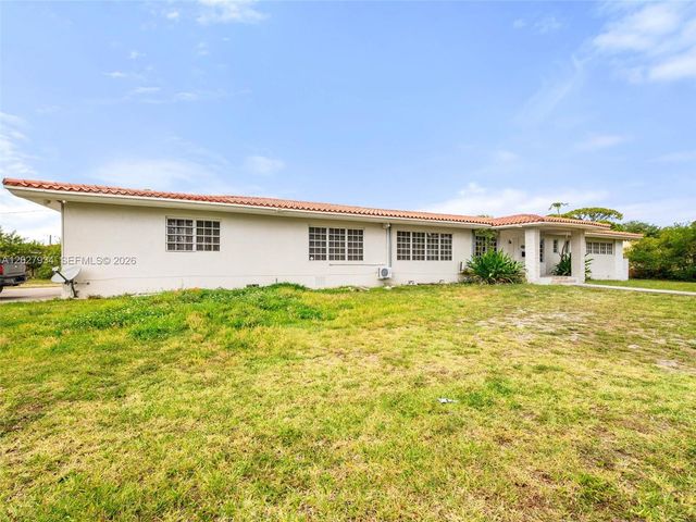 1895 NW 175th St, Miami Gardens, FL 33056