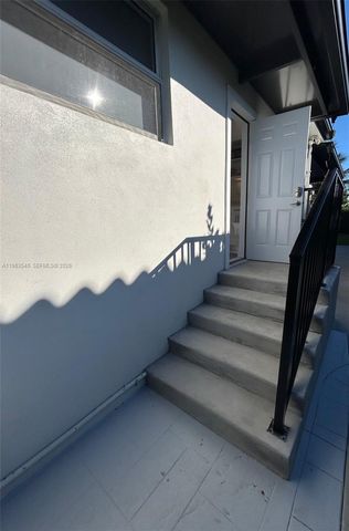 8000 SW 19th St, Miami, FL 33155