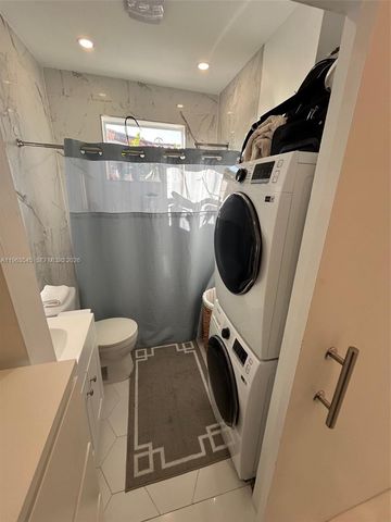 8000 SW 19th St, Miami, FL 33155