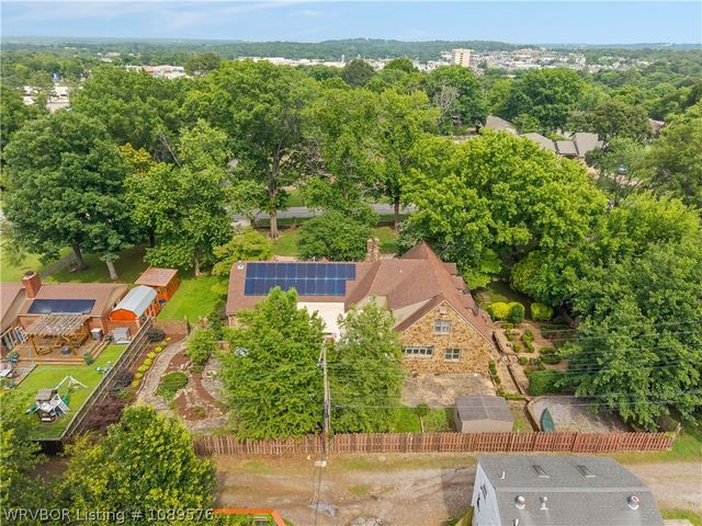 1720 Albert Pike, Fort Smith, AR 72903