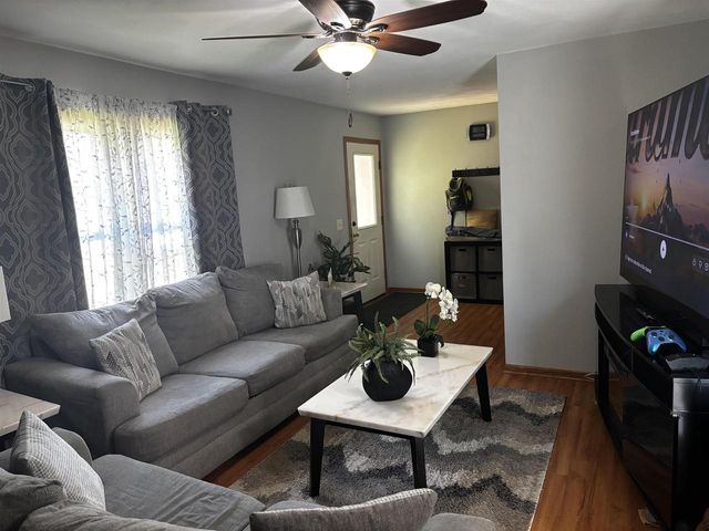 1102-1104 Sausalito Drive, Waunakee, WI 53597