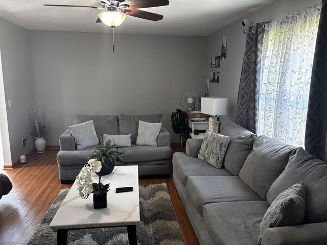 1102-1104 Sausalito Drive, Waunakee, WI 53597