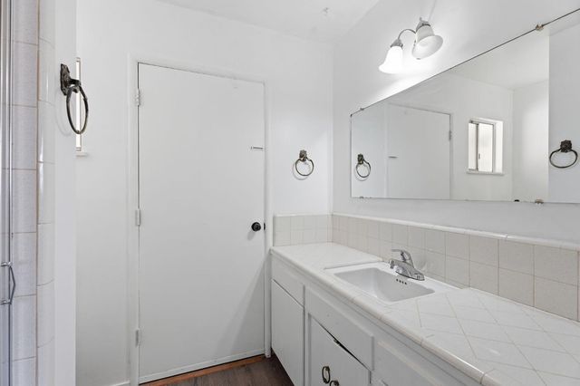 641 E Scott Avenue, Fresno, CA 93710