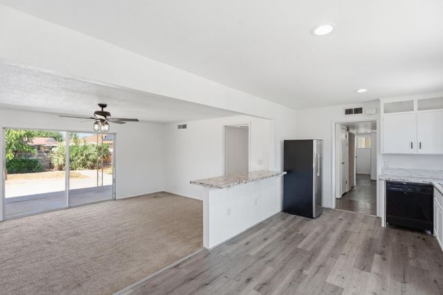 641 E Scott Avenue, Fresno, CA 93710
