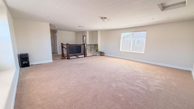 6125 W Donner Avenue, Fresno, CA 93723