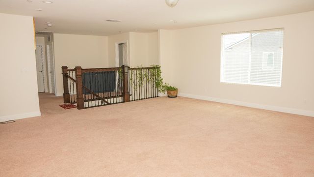 6125 W Donner Avenue, Fresno, CA 93723