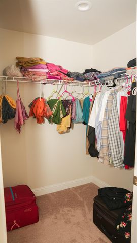 6125 W Donner Avenue, Fresno, CA 93723