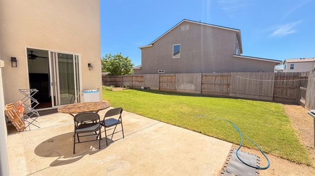 6125 W Donner Avenue, Fresno, CA 93723