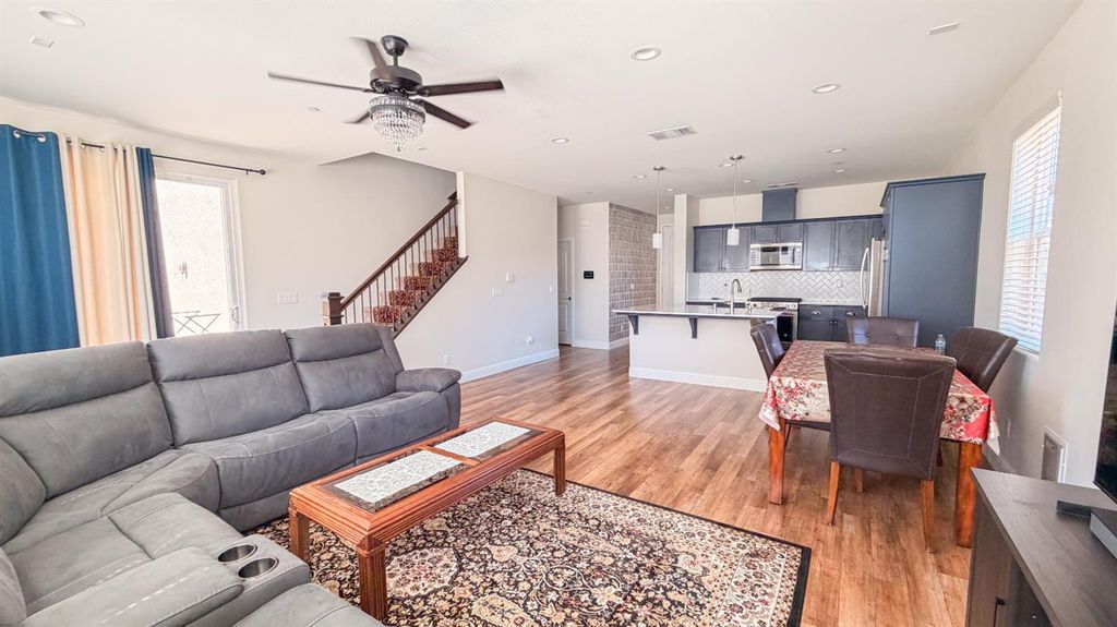 Image 14 of property listing at 6125 W Donner Avenue, Fresno, CA 93723