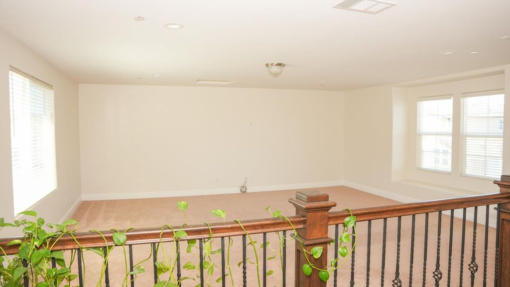 Image 18 of property listing at 6125 W Donner Avenue, Fresno, CA 93723