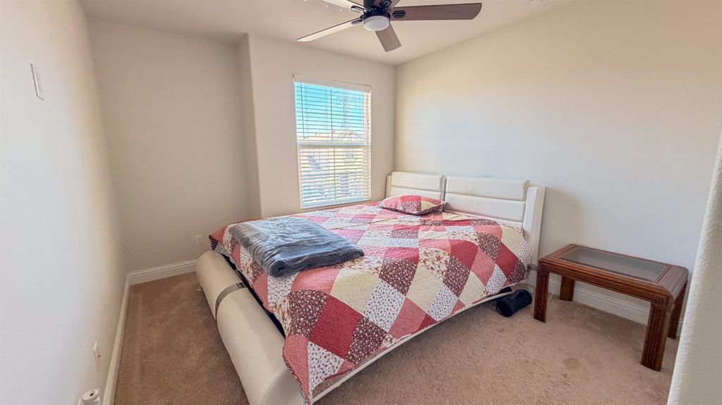 Image 20 of property listing at 6125 W Donner Avenue, Fresno, CA 93723