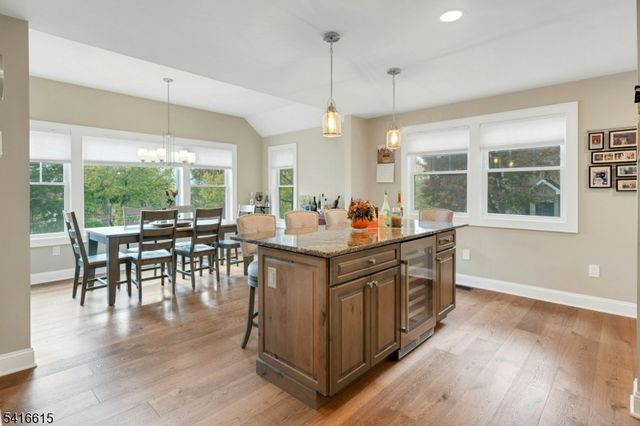 15 Hardman Ter, Denville Twp., NJ 07834