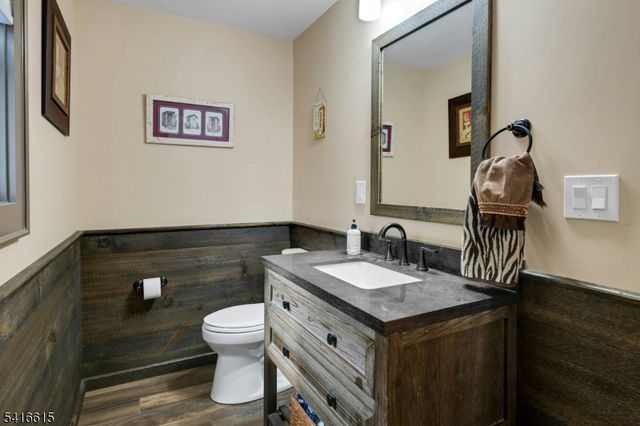 15 Hardman Ter, Denville Twp., NJ 07834