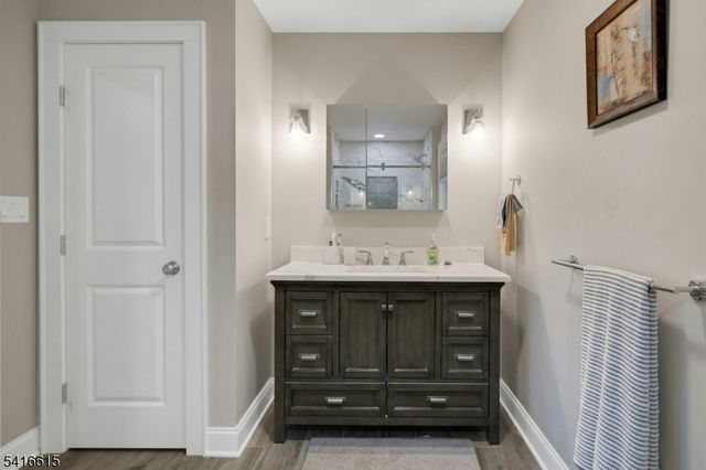 15 Hardman Ter, Denville Twp., NJ 07834