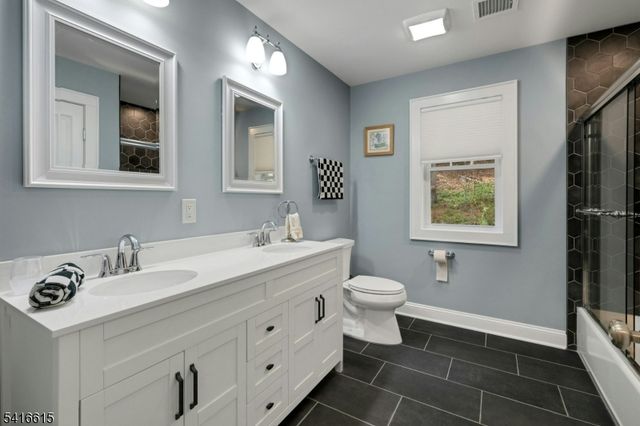 15 Hardman Ter, Denville Twp., NJ 07834