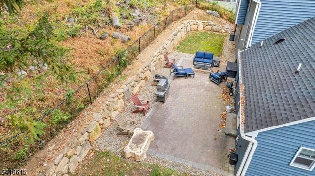 15 Hardman Ter, Denville Twp., NJ 07834