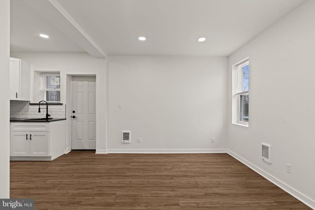 1001-3 ARROTT ST, Philadelphia, PA 19124