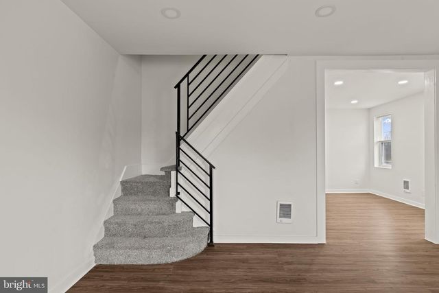 1001-3 ARROTT ST, Philadelphia, PA 19124