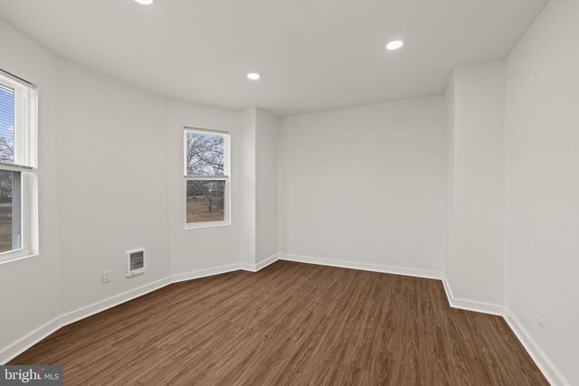 1001-3 ARROTT ST, Philadelphia, PA 19124