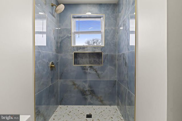 1001-3 ARROTT ST, Philadelphia, PA 19124