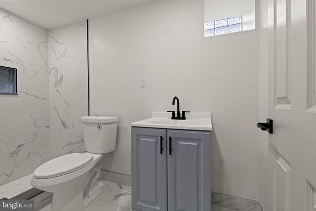 1001-3 ARROTT ST, Philadelphia, PA 19124