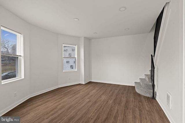 1001-3 ARROTT ST, Philadelphia, PA 19124