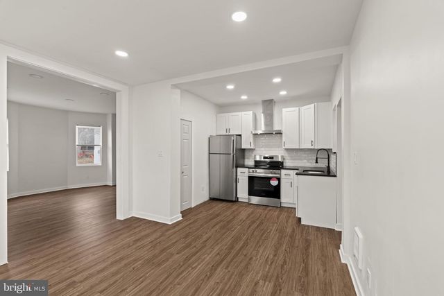 1001-3 ARROTT ST, Philadelphia, PA 19124