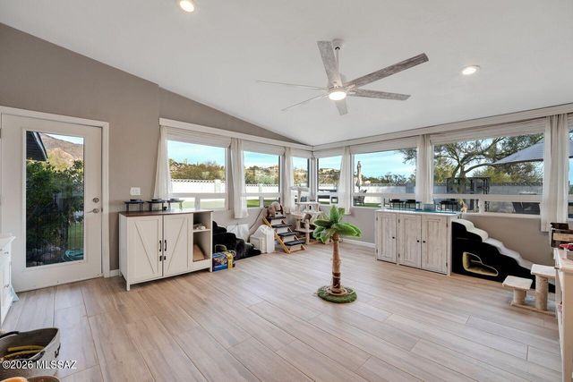 6510 N Longfellow Drive, Tucson, AZ 85718